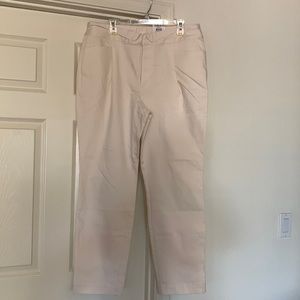 I-N-C International Concepts ivory colored jeans size 16. Brand new